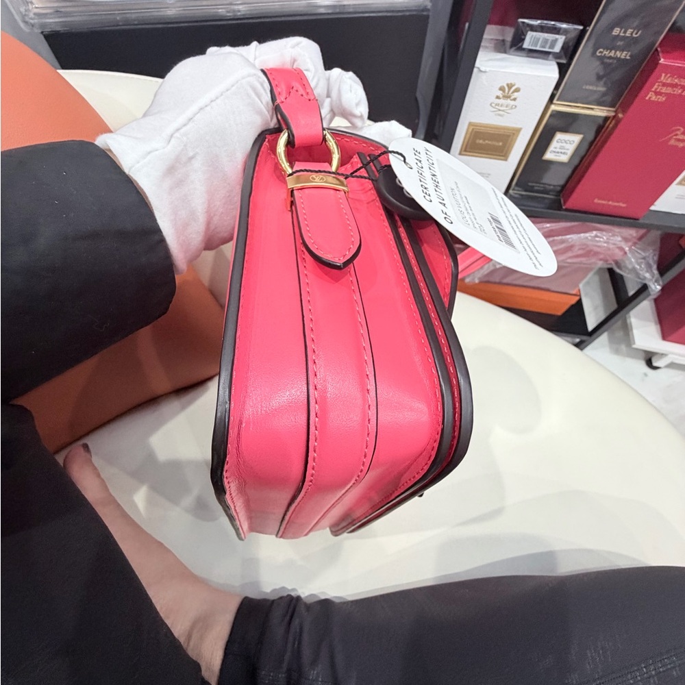 AUTHENTIC LOUISVUITON PONT 9 retail $4200 sale $1250 - Picture 11 of 16